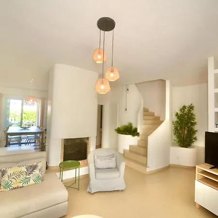 Cove - In Complex Only 5 Minutes From The Marina Of Vilamoura Villa Quarteira
