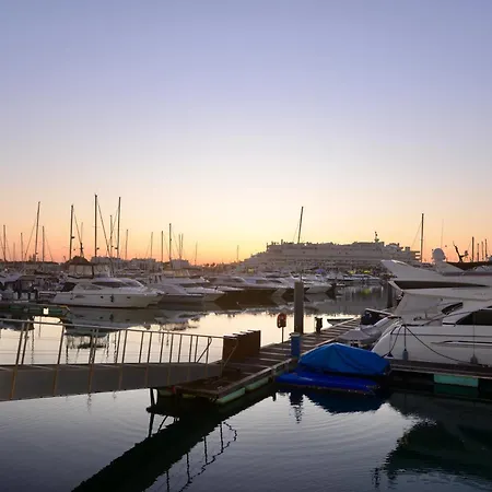 Villa Cove - In Complex Only 5 Minutes From The Marina Of Vilamoura *