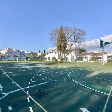 Cove - In Complex Only 5 Minutes From The Marina Of Vilamoura Villa *