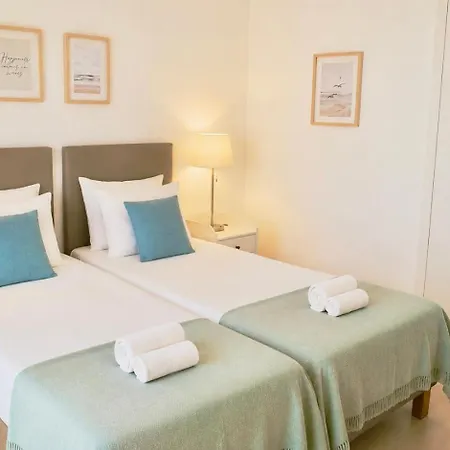 Cove - In Complex Only 5 Minutes From The Marina Of Vilamoura Villa Quarteira