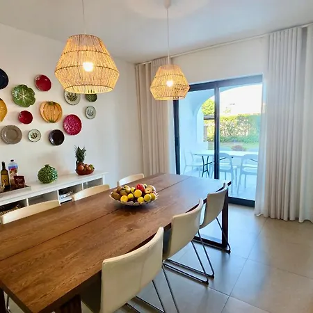 Cove - In Complex Only 5 Minutes From The Marina Of Vilamoura Villa