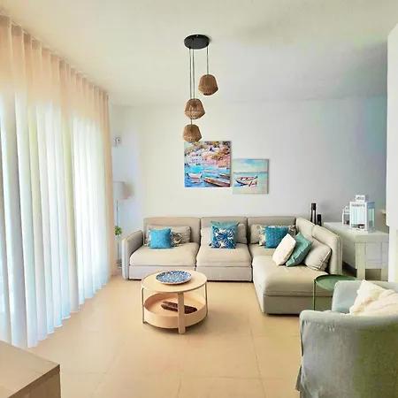 Cove - In Complex Only 5 Minutes From The Marina Of Vilamoura Villa *