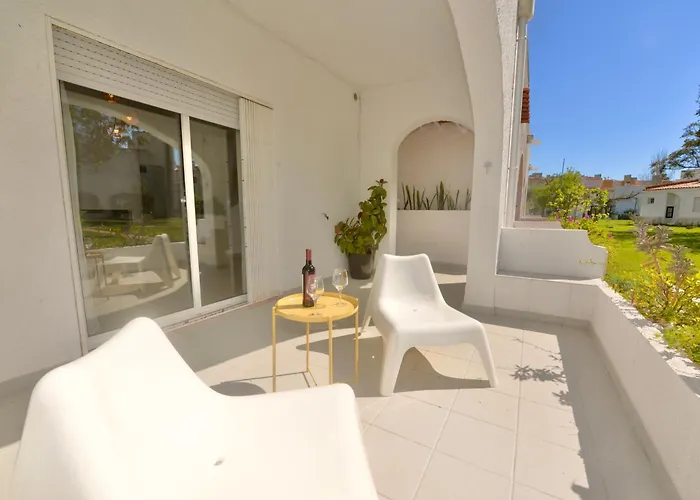 别墅 Cove - In Complex Only 5 Minutes From The Marina Of Vilamoura 奎特里拉