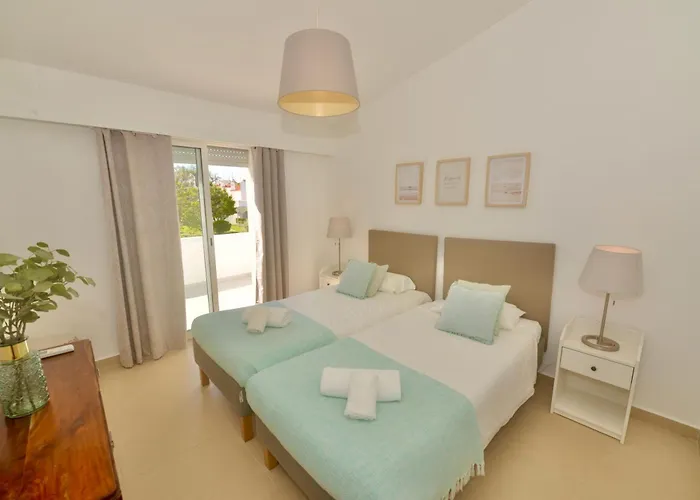 别墅 Cove - In Complex Only 5 Minutes From The Marina Of Vilamoura *