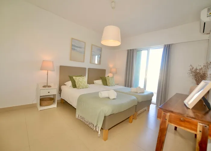 Villa Cove - In Complex Only 5 Minutes From The Marina Of Vilamoura *